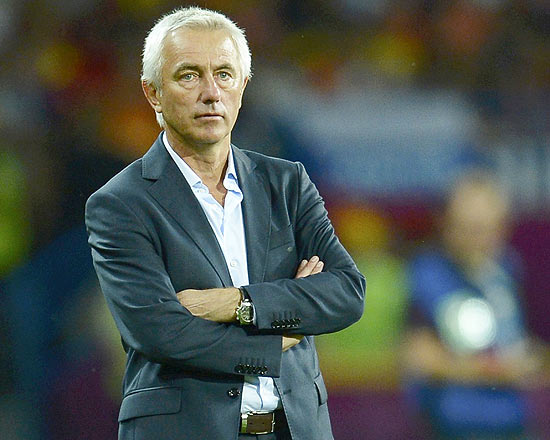 Bert van Marwijk v jogo da Holanda contra Portugal na Eurocopa