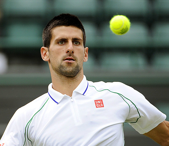 Novak Djokovic em ação no torneio de Wimbledon, no início do mês