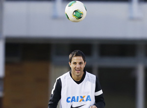 Martinez em treino do Corinthians, no Japo
