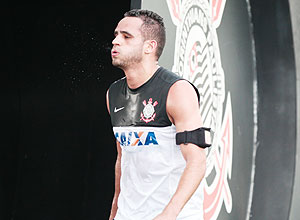 Renato Augusto,no CT do Corinthians