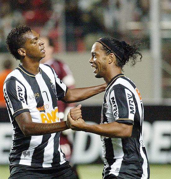 J e Ronaldinho Gacho podem ser campees mineiros pela primeira vez neste domingo