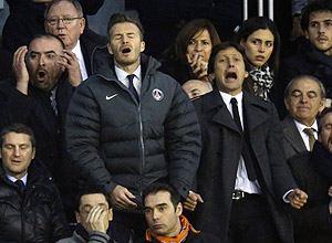 David Beckham e Leonardo assistem ao jogo do PSG