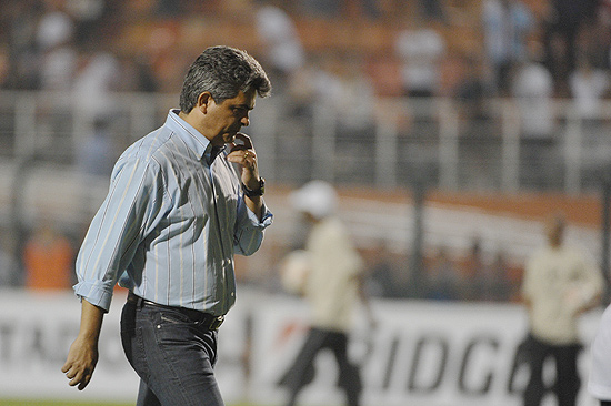 O tcnico Ney Franco aps o jogo contra o Palmeiras