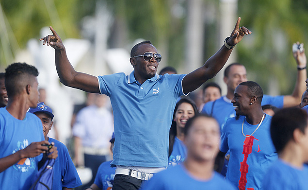 O campeo olmpico jamaicano Usain Bolt visitou as crianas e adolescentes do projeto Futuro Olmpico, no Rio de Janeiro