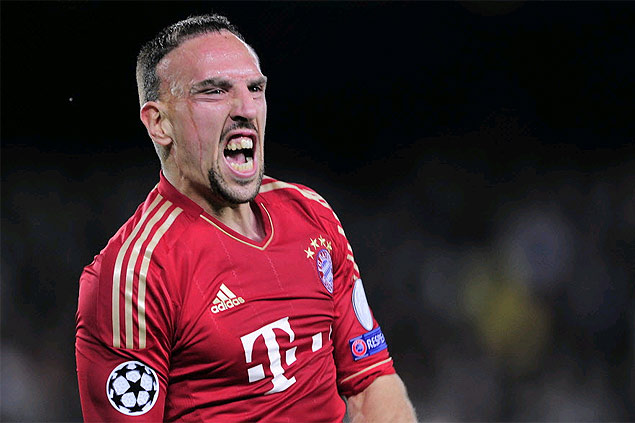 O jogador Franck Ribery, do Bayern, comemora o segundo gol de seu time contra o Barcelona