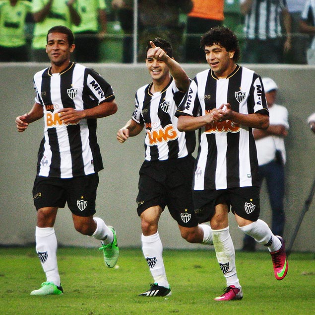 Aps goleada, Atltico-MG comemora vaga na final do Campeonato Mineiro 