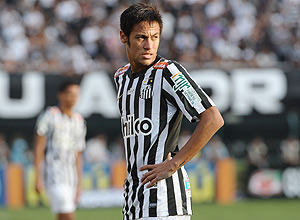 O atacante Neymar, do Santos