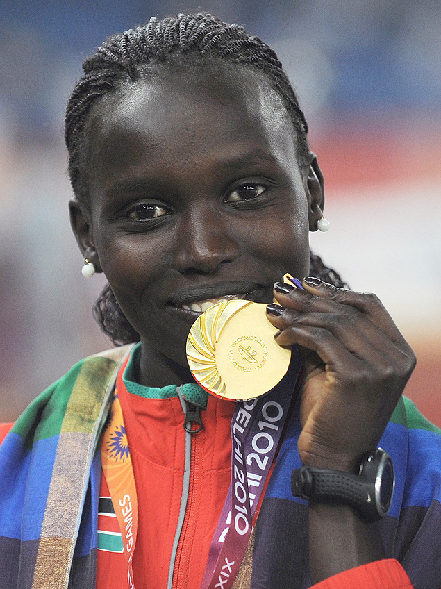 A queniana Vivian Cheruiyot, campe mundial dos 5.000 m e 10.000 m 