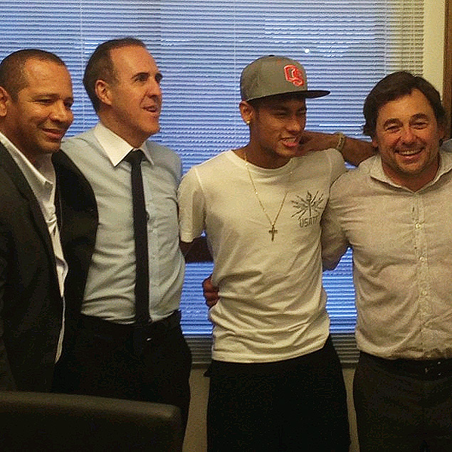 Neymar em visita ao escritrio do Barcelona