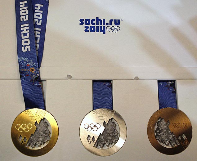 COI apresenta medalhas que sero utilizadas nos Jogos Olmpicos de Inverno, em Socchi (Rssia), no ano que vem