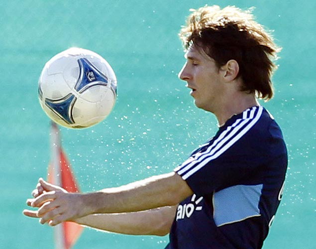 Messi treina com a seleção argentina