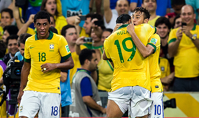 Neymar comemora gol durante a partida final da Copa das Confederaes entre Brasil e Espanha, disputada no Maracan 