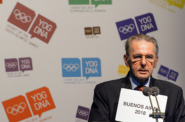 O presidente do COI Jacques Rogge anuncia a cidade de Buenos Aires como sede dos Jogos Olmpicos da Juventude em 2018