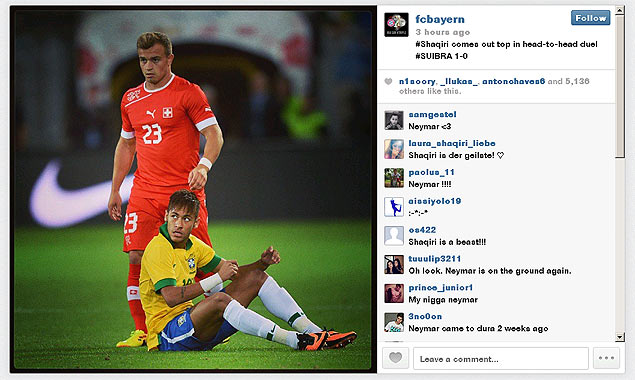 Foto publicada pelo Bayern de Munique em que mostra o meia suo Shaqiri e o atacante brasileiro Neymar