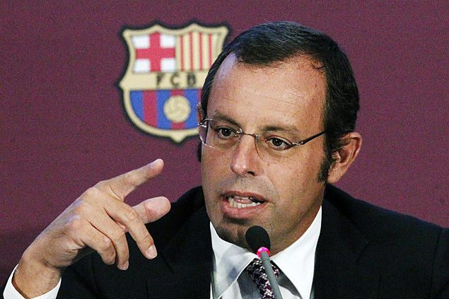 O ento presidente do Barcelona, Sandro Rosell, durante entrevista na Espanha