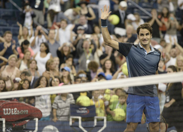 Roger Federer comemora aps derrotar Adrian Mannarino no Aberto dos EUA
