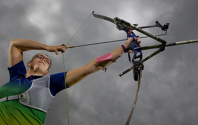 Em Campinas, Sarah treina com a seleo brasileira permanente de tiro com arco