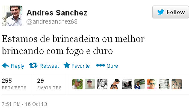 Andres critica Corinthians no Twitter