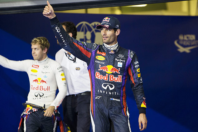 O alemo Sebastian Vettel ( esq.) e o australiano Mark Webber, ambos da Red Bull, em Abu Dhabi