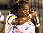 O jogador Arouca comemora gol durante partida em janeiro (Adriano Vizoni-29.jan.2014/Folhapress) O jogador Arouca comemora gol durante partida em janeiro (Adriano Vizoni-29.jan.2014/Folhapress)