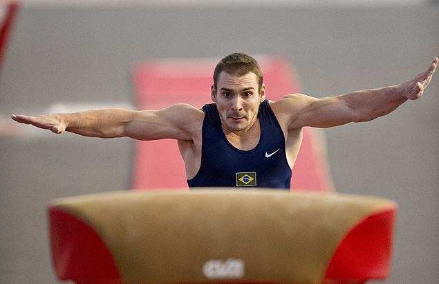 O ginasta brasileiro Arthur Zanetti compete nos Jogos Sul-Americanos de Santiago, no Chile