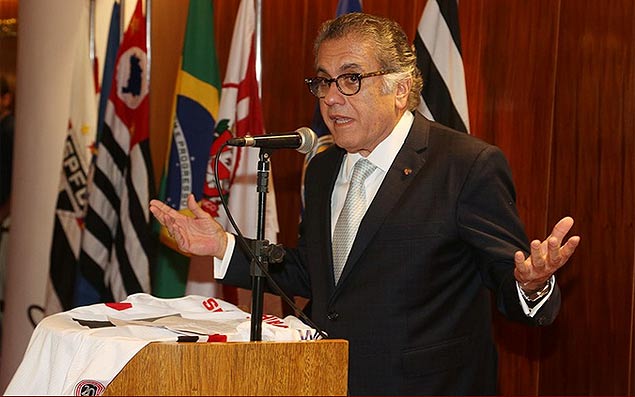 Carlos Miguel Aidar em discurso de posse como presidente do So Paulo