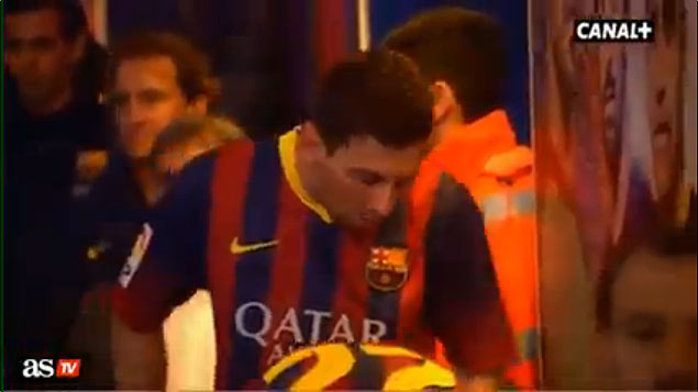 Contra o Athletic Bilbao, Lionel Messi volta a vomitar em campo
