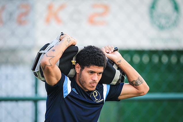 O atacante Leandro durante um treino do Palmeiras