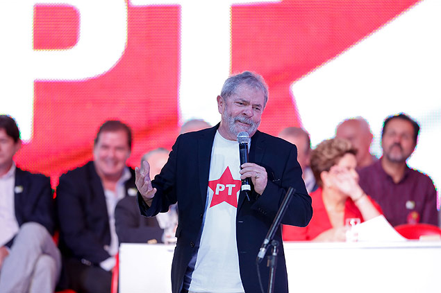 O ex-presidente Lula durante conveno do PT, em Braslia