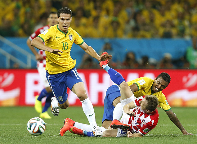 Meio-campista da seleo, Hernanes atuou 28 minutos contra a Crocia na abertura do Mundial