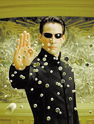 O ator Keanu Reeves no papel de Neo na trilogia 'Matrix