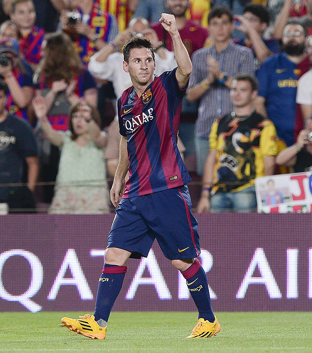 Lionel Messi comemora gol marcado na partida contra o Elche
