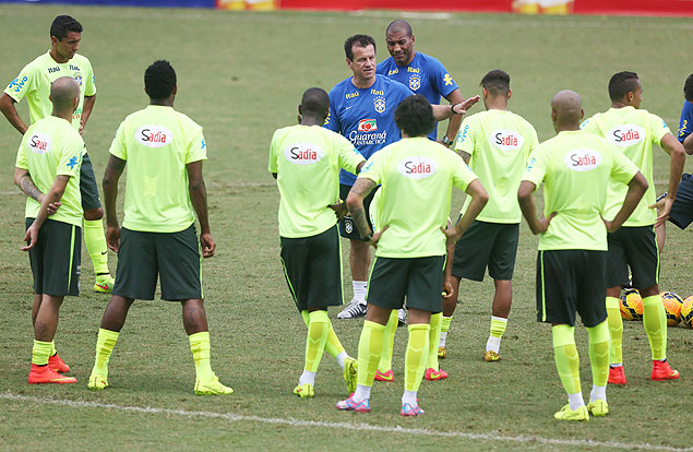 Dunga comanda ltimo treino antes do amistoso contra a Colmbia, em Miami