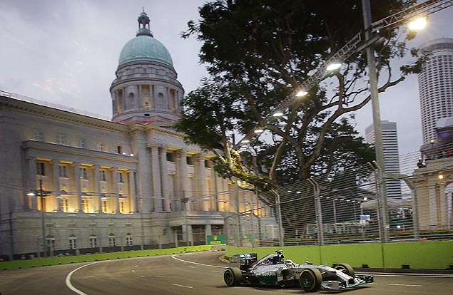 O ingls Lewis Hamilton, da Mercedes, durante treino livre em Cingapura