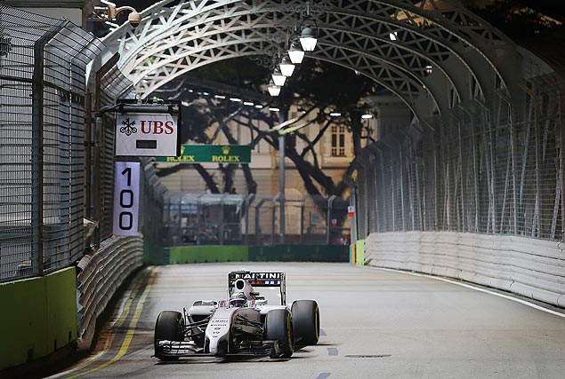 O piloto brasileiro Felipe Massa durante treino livre em Cingapura