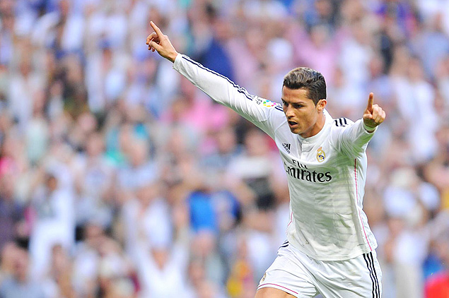 Cristiano Ronaldo comemora gol pelo Real Madrid