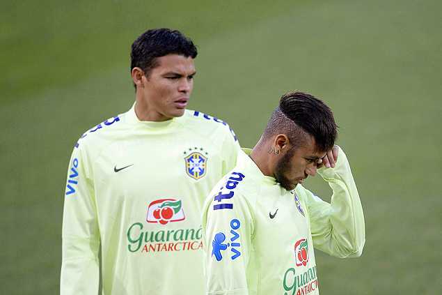 Thiago Silva e Neymar em treino da seleo em Viena, na ustria