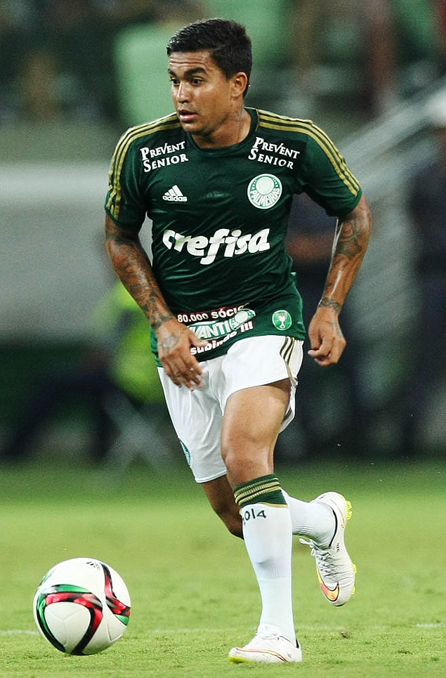 O atacante Dudu em jogo do Palmeiras contra o Red Bull Brasil