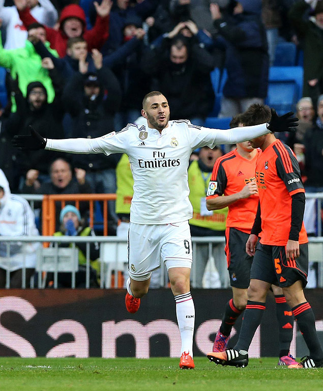 Benzema marcou dois na goleada do Real Madrid em casa