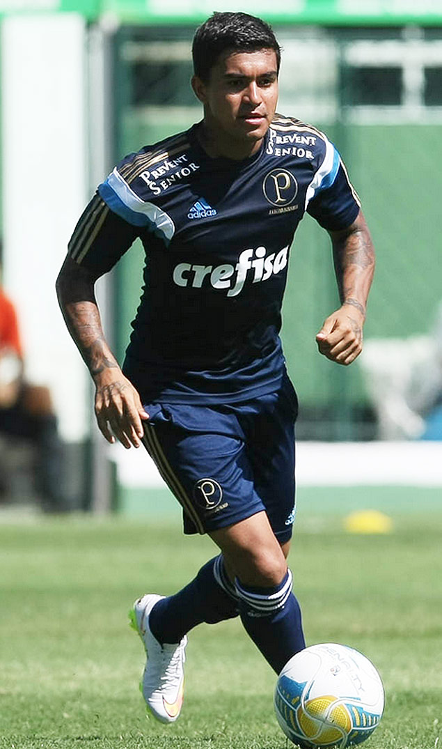 Dudu durante treino do Palmeiras