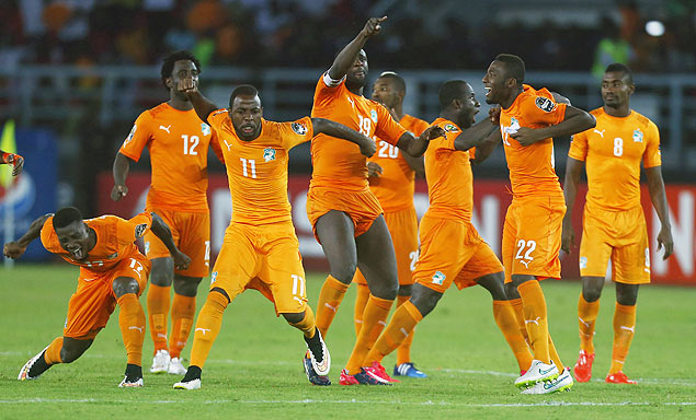 Jogadores da Costa do Marfim comemora o ttulo da Copa Africana de Naes