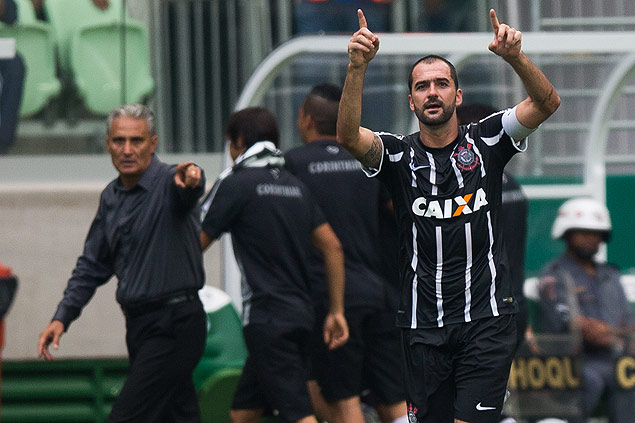 Danilo comemora gol do Corinthians na vitria sobre o Palmeiras