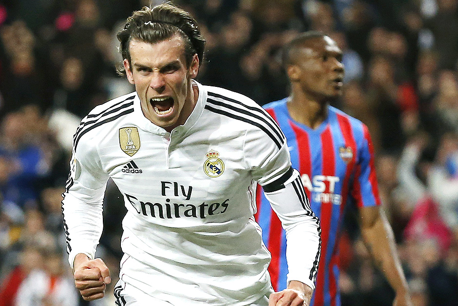 O atacante do Real Madrid Gareth Bale comemora gol durante a vitria do Real sobre o Levante 