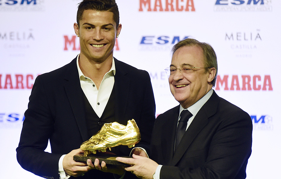 Cristiano Ronaldo recebeu a Chuteira de Ouro em 2014