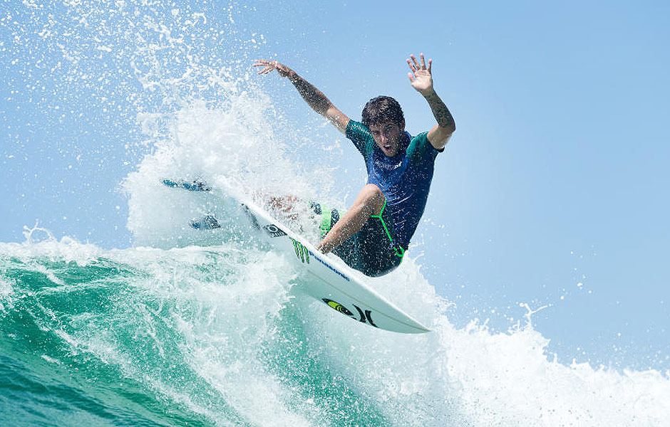 Filipe Toledo tem apenas 19 anos e  o mais novo dos surfistas brasileiros do WCT