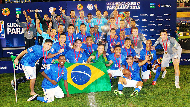 Seleo brasileira sub-17 comemora o ttulo do Sul-Americano