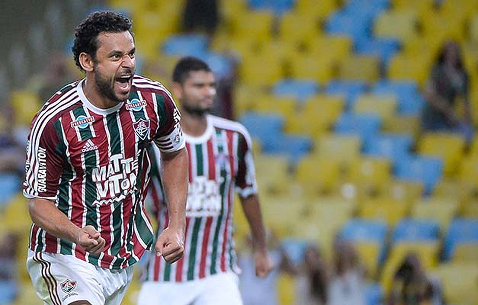 O atacante Fred comemora seu primeiro gol na vitria do Fluminense sobre o Botafogo