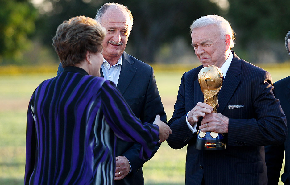 Marin visita a presidente Dilma Rousseff aps a conquista da Copa das Confederaes