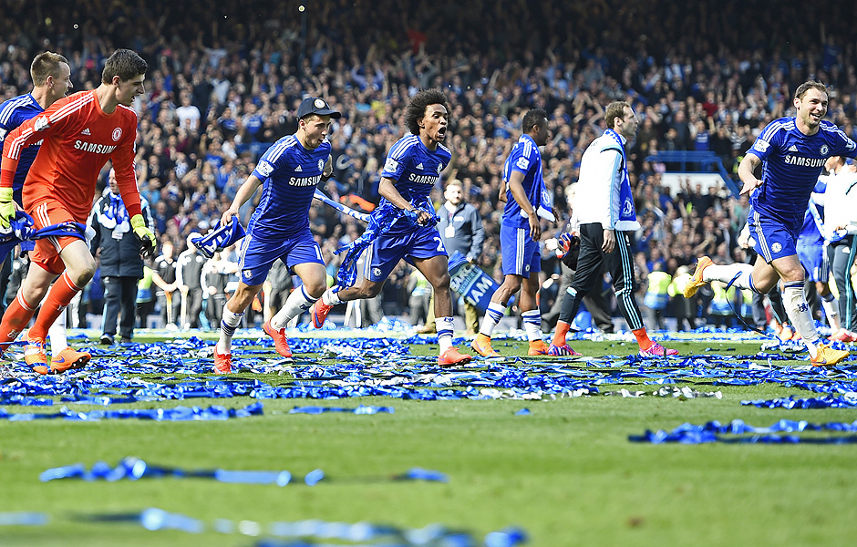 Jogadores do Chelsea comemoram pentacampeonato Ingls