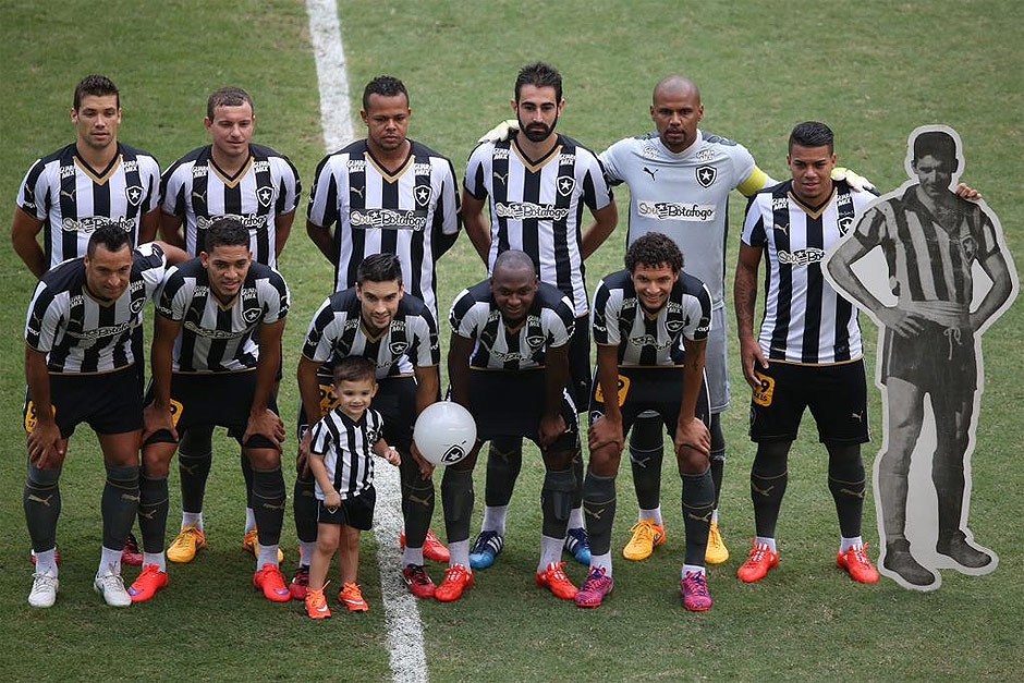 Botafogo faz homenagem aos 90 anos de Nilton Santos antes da vitria sobre o CRB-AL pela srie B do Campeonato Brasileiro